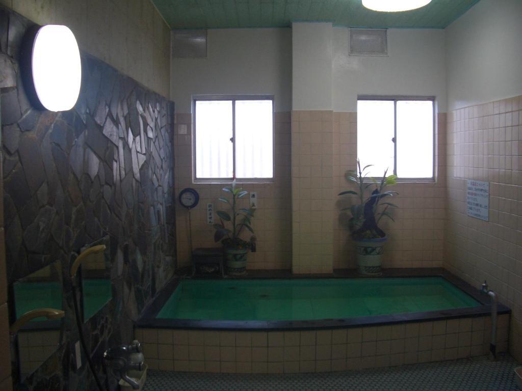 פוג'יקאוואגוצ'יקו Ryokan Nashimiya Onsen מראה חיצוני תמונה